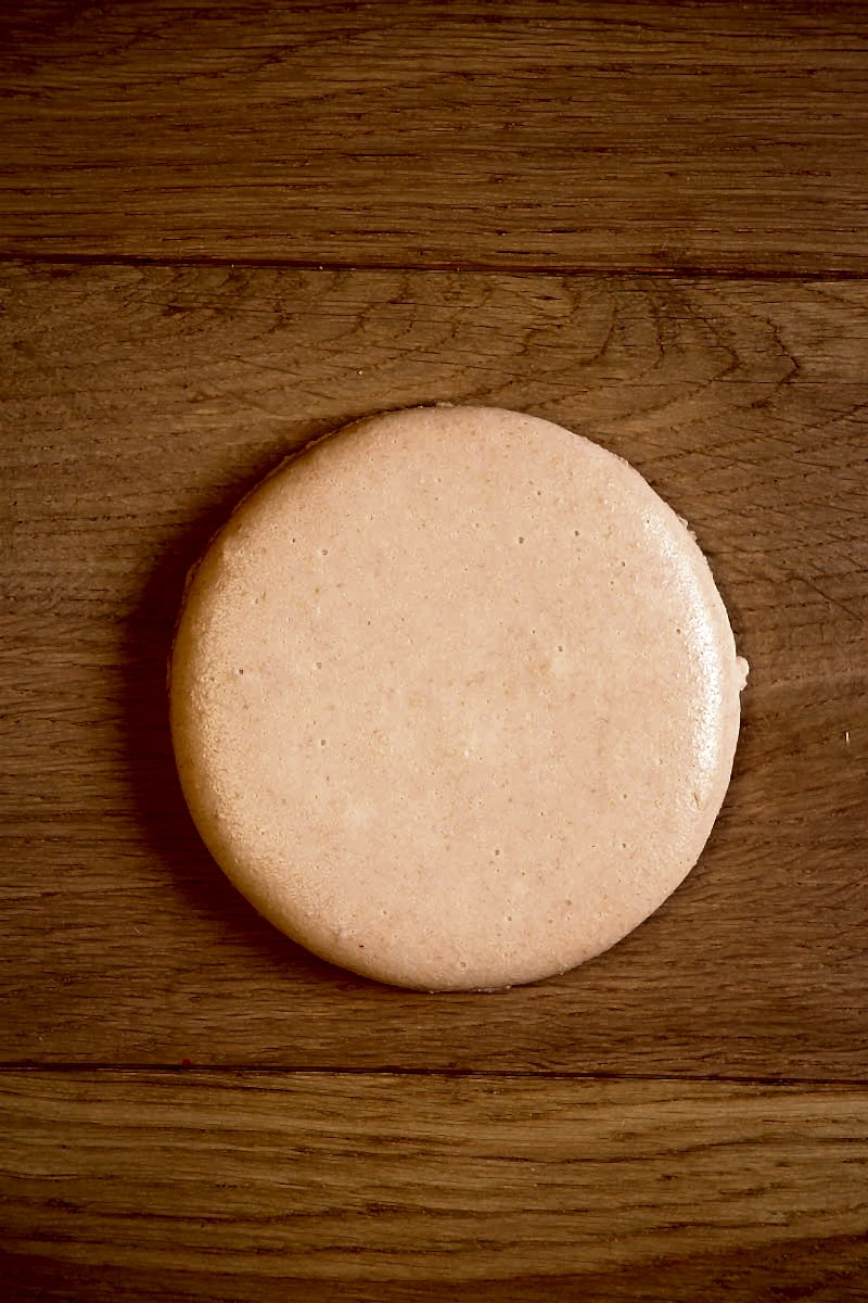 COQUE DE GROS MACARONS VANILLE